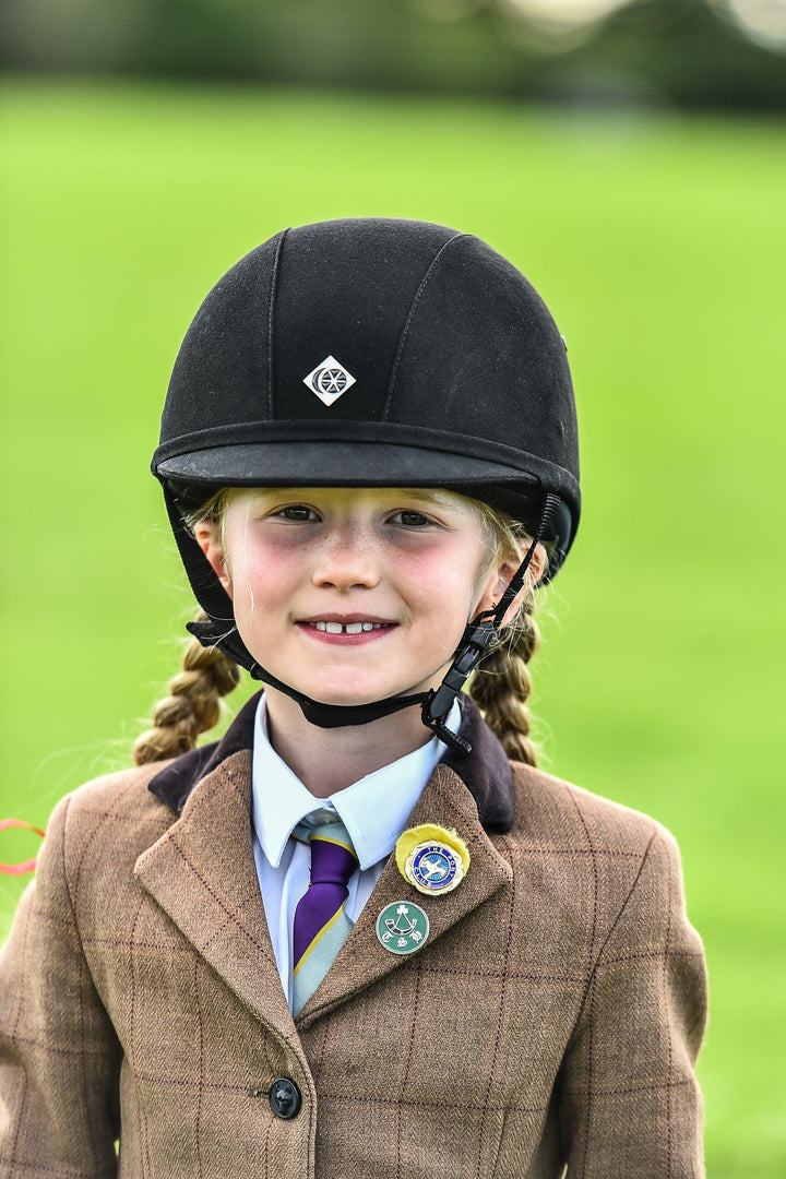 Charles Owen YR 8 kids helmet