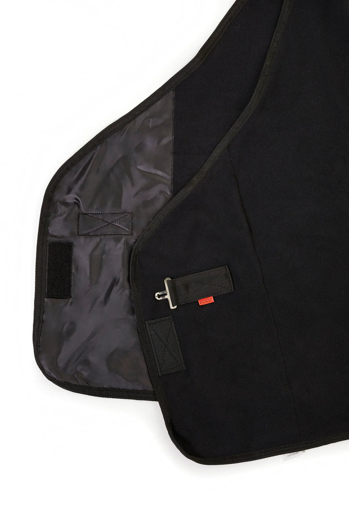 Ego 7 horsehead fleece rug