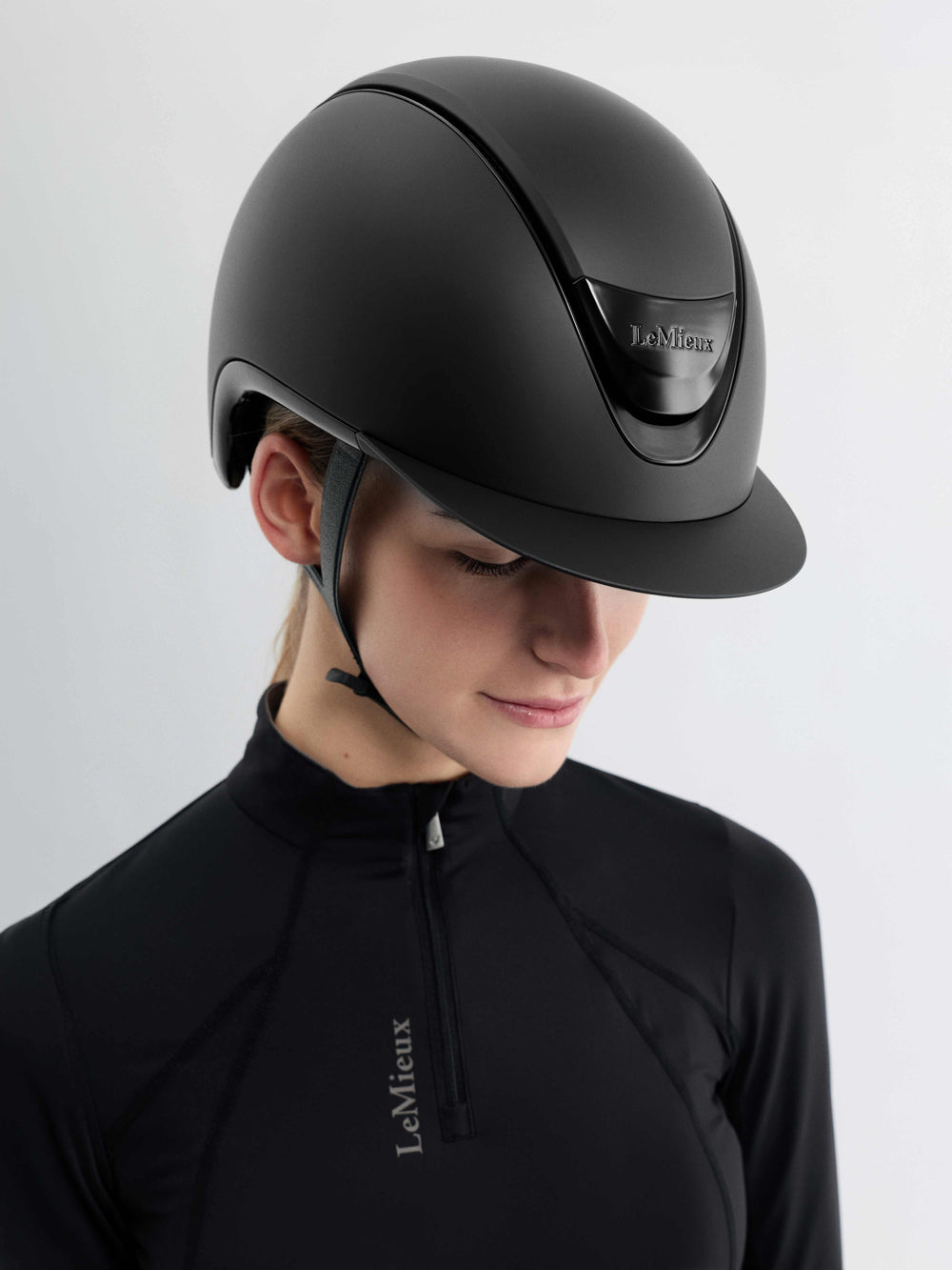 LeMieux Verv® Competition Helmet Matte Black